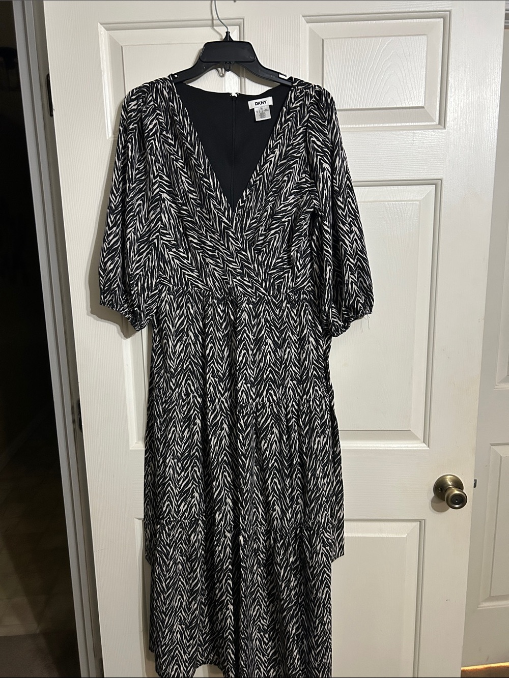 DKNY Black & White Patterned V-Neck Midi Dress
